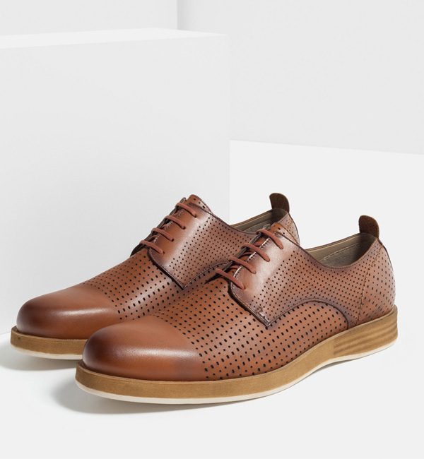 wide width hiking boots